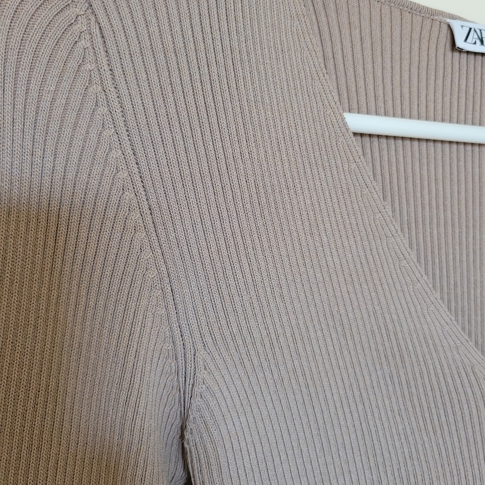 ZARA Ribbed Sweater - Picture 8 of 8
